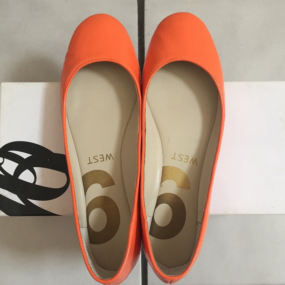 Nine West NWOURLOVE Orange Slip-on Flats Size 6.5